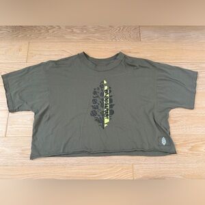 Free People Movement oversized top size M Olive green activewear cropped boho